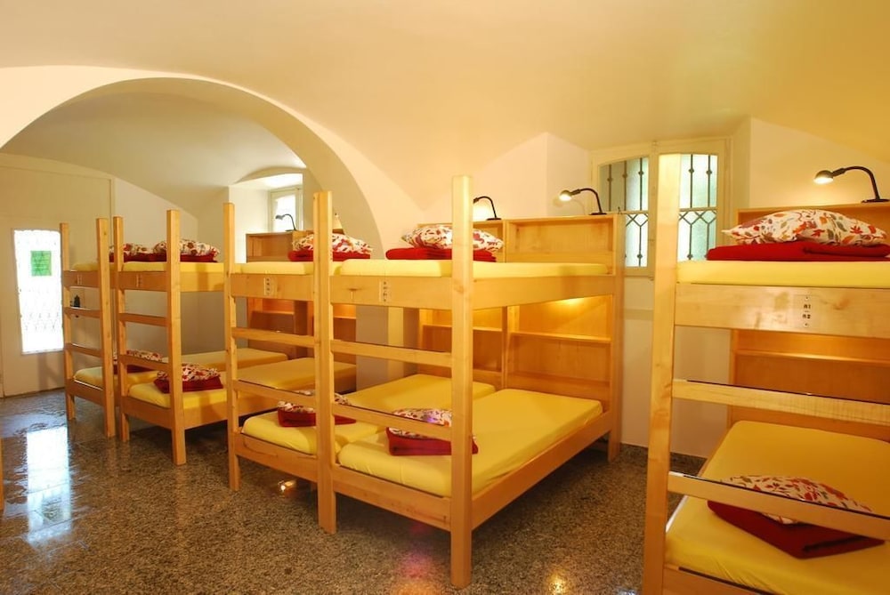 Single Bed in mixed dormitory (1 bed in 16 dorm) photo 2