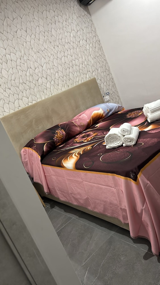 Deluxe Room (Room 4)