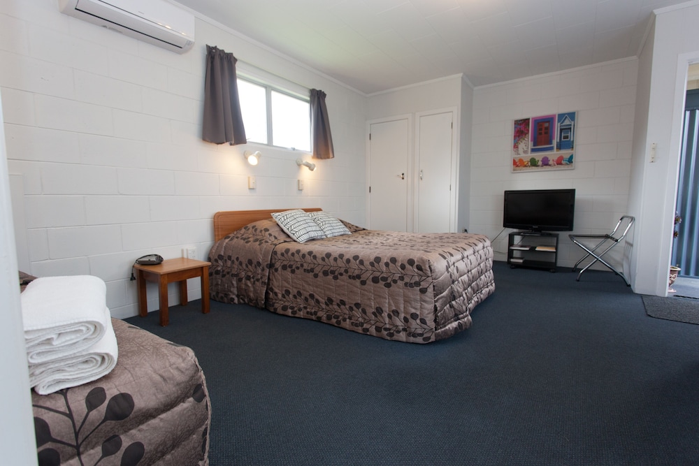 Standard Suite, 1 Bedroom, Non Smoking, Kitchen (unit / twin) photo 1