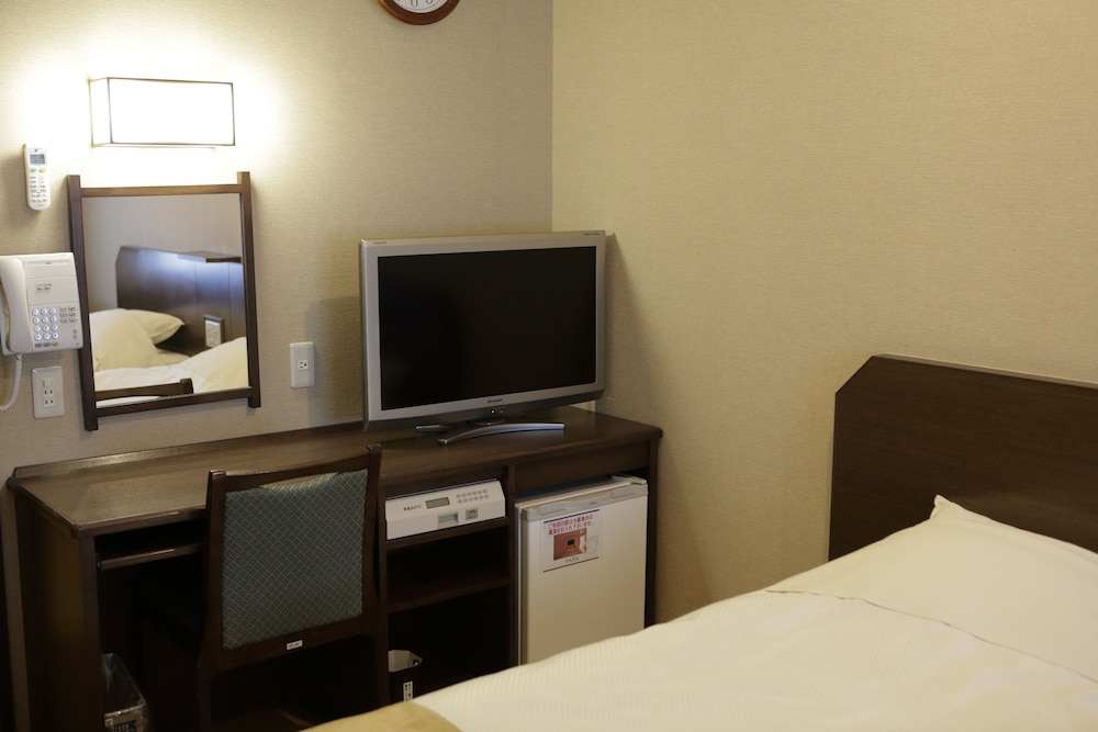 Standard Twin Room, Multiple View (No Bath-Room) thumbnail 6