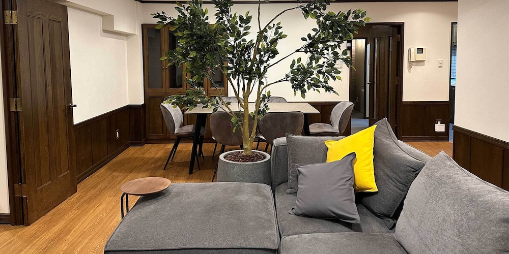 Apartment (2)