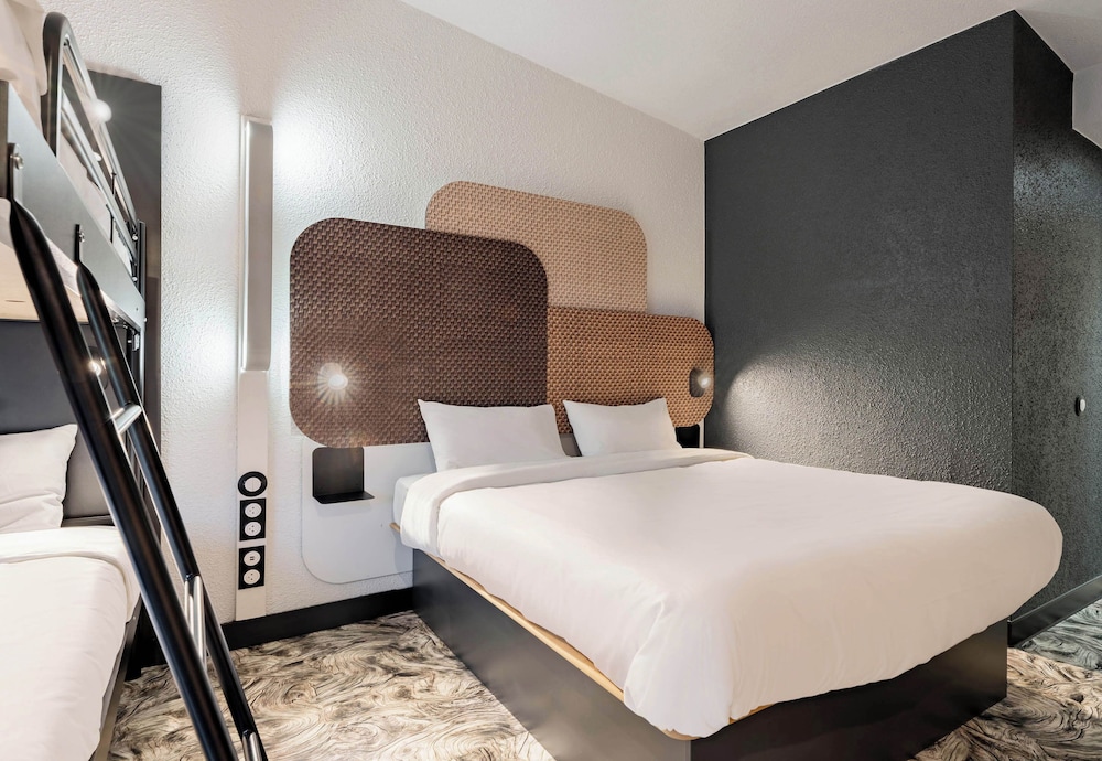 Quadruple Room, Non Smoking - Photo 5