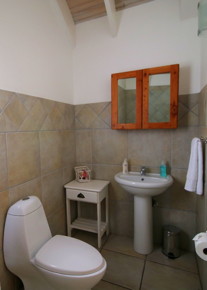 The Abalone Room - Guest House photo 2