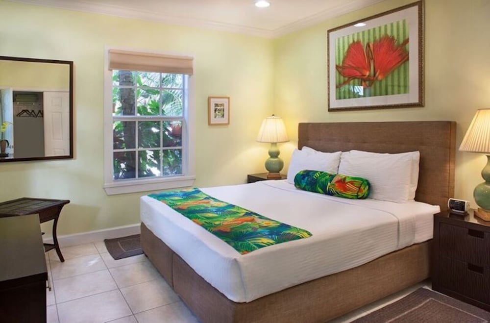 Royal Palm Suite