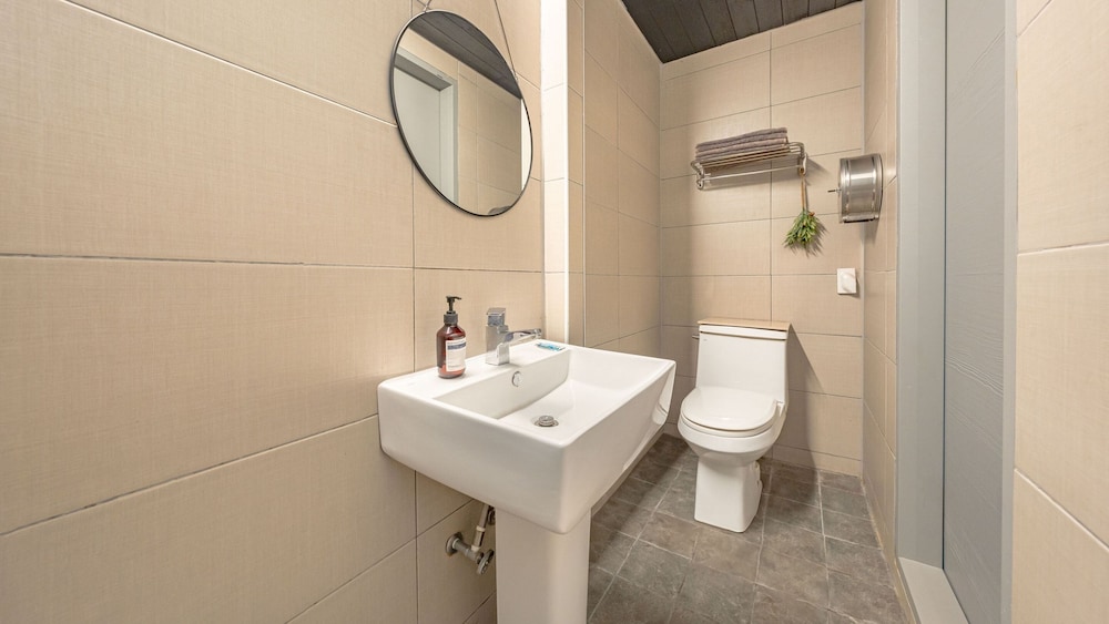 Basic Room, 1 Bedroom (G6) - Photo 5