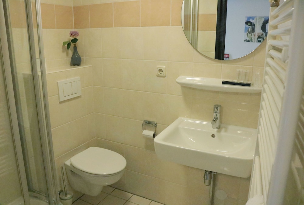 Single Room photo 3