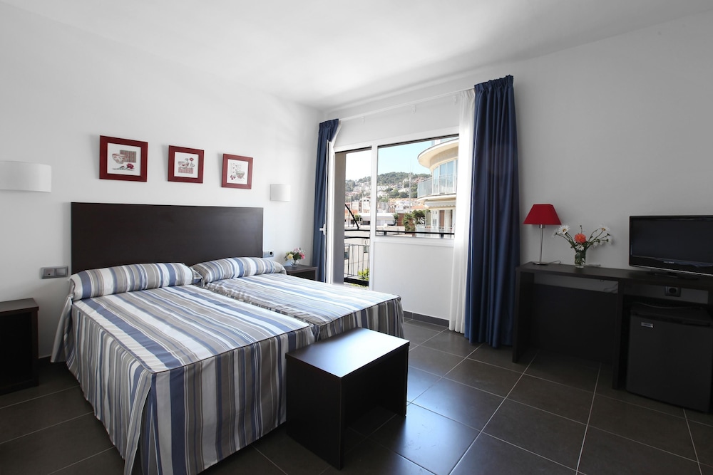 Superior Double Room, City View