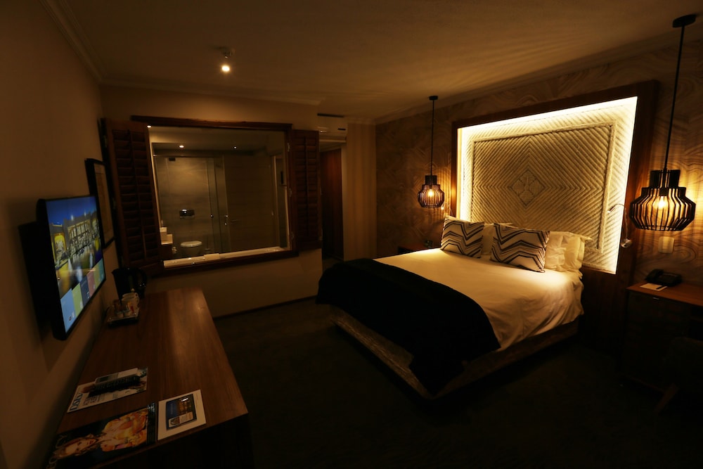 Standard Queen Room photo 3