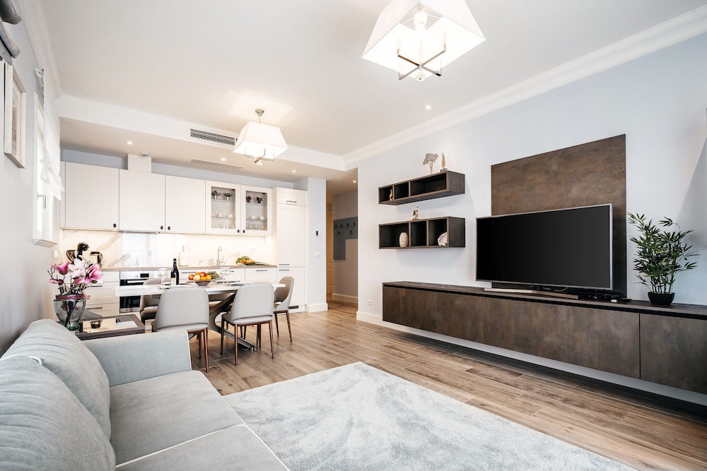 Apartment photo 1