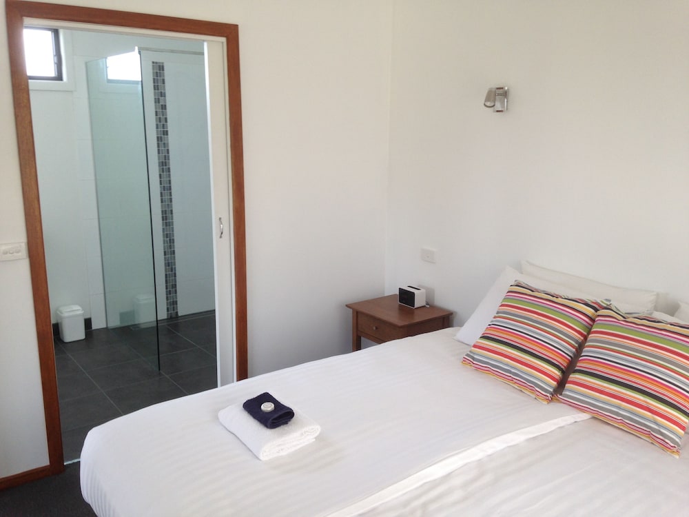 Cottage, 1 Bedroom, Partial Ocean View photo 2