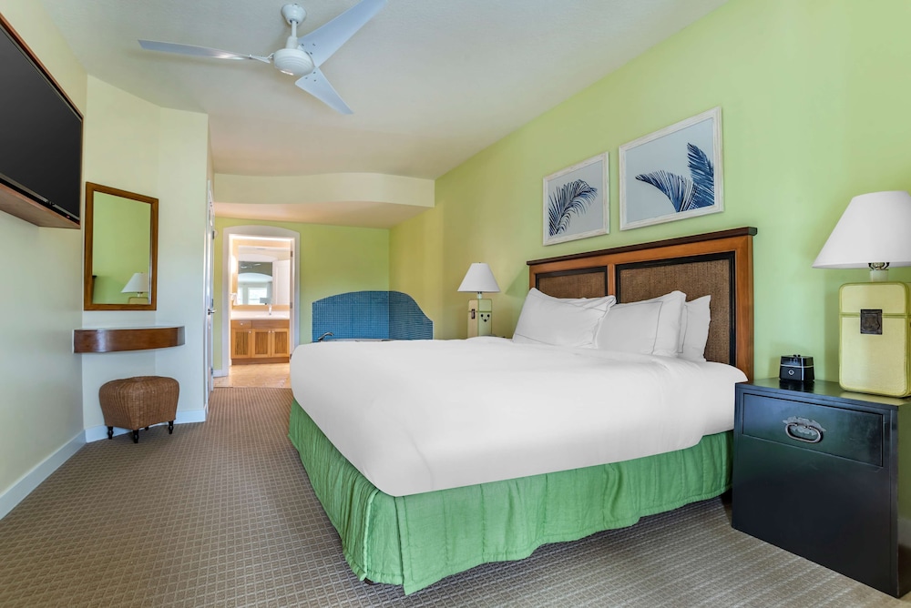 1 BEDROOM 1 KING SUITE 2 BATH - Photo 1