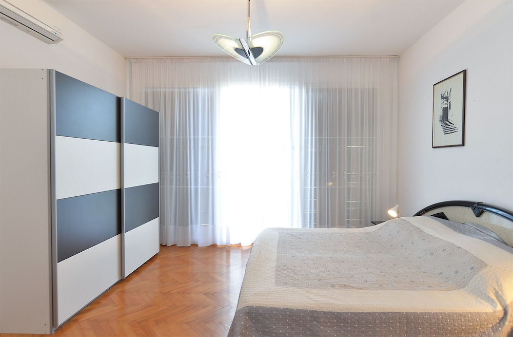 Apartment, 1 Bedroom (612/1466)