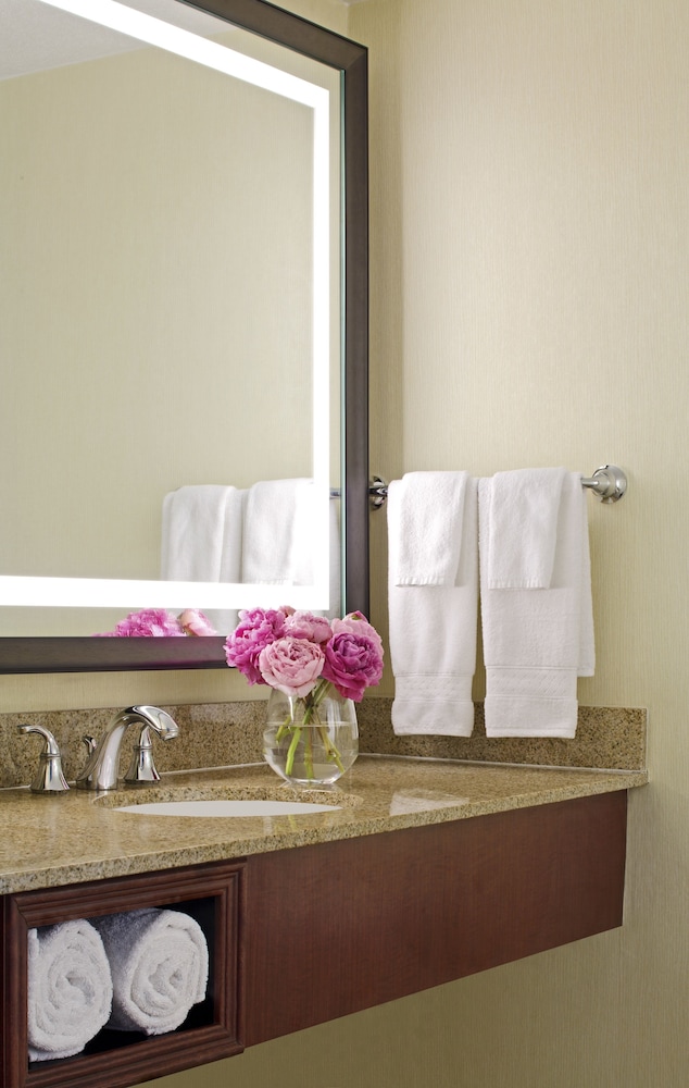 Room, Accessible - Photo 7