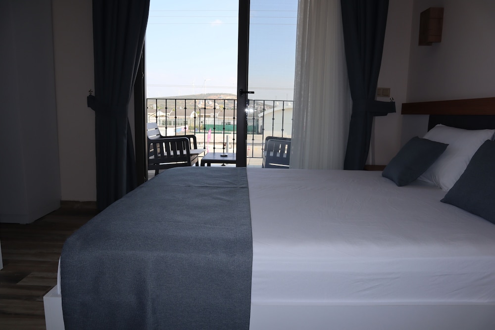 Aurora View Room with Double Balcony