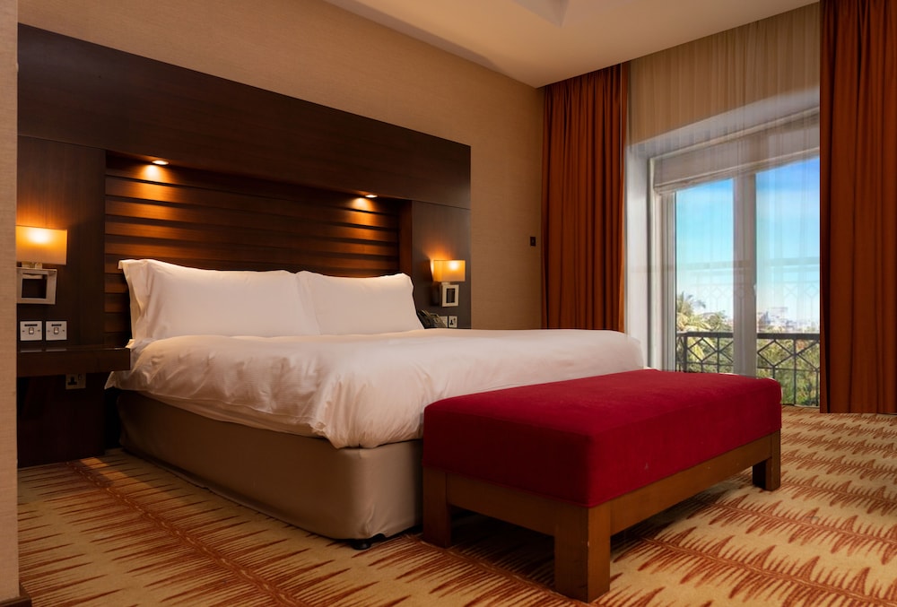 Suite, 1 Bedroom, Balcony - Photo 39