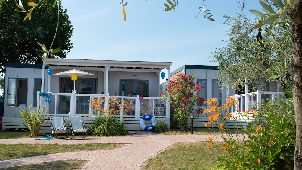 Premium Mobile Home photo 3