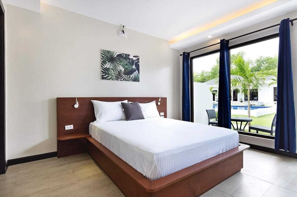 Deluxe Room - Photo 1