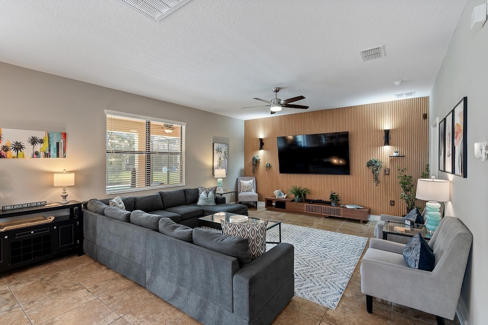 House, 5 Bedrooms