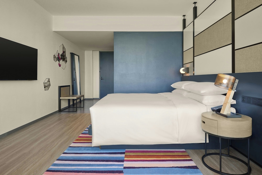 Family Suite, 1 Double Bed, City View