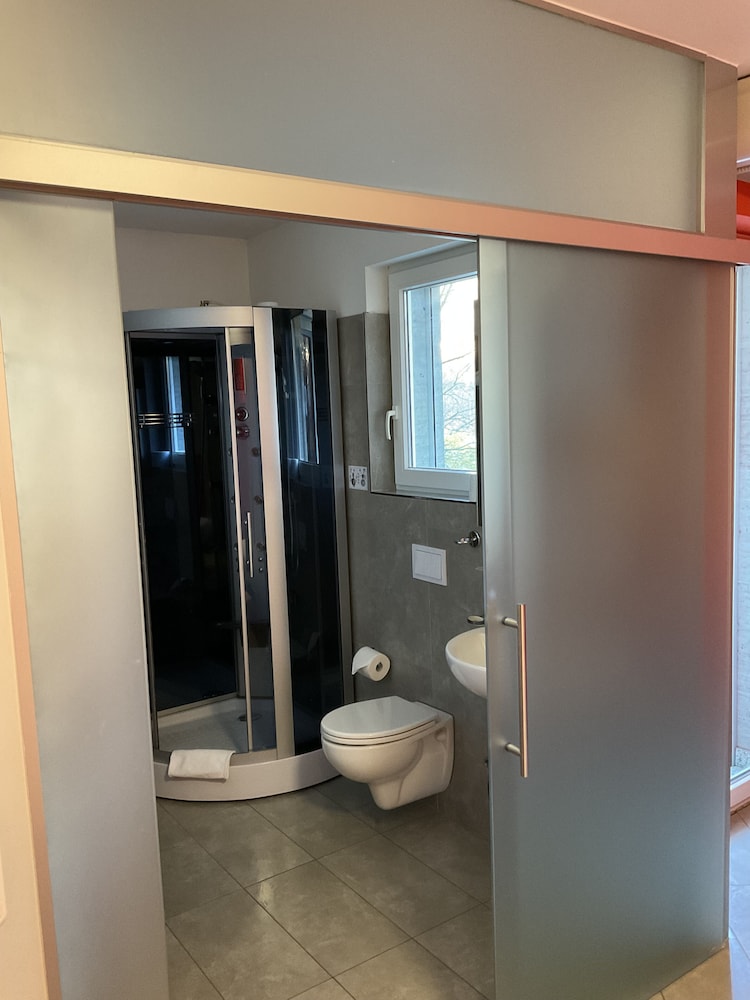 Standard Single Room, 1 Double Bed photo 3