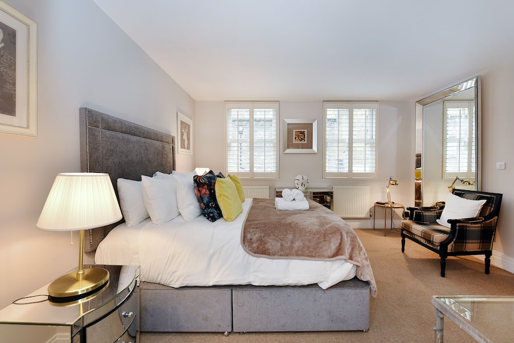 Superior House photo 3