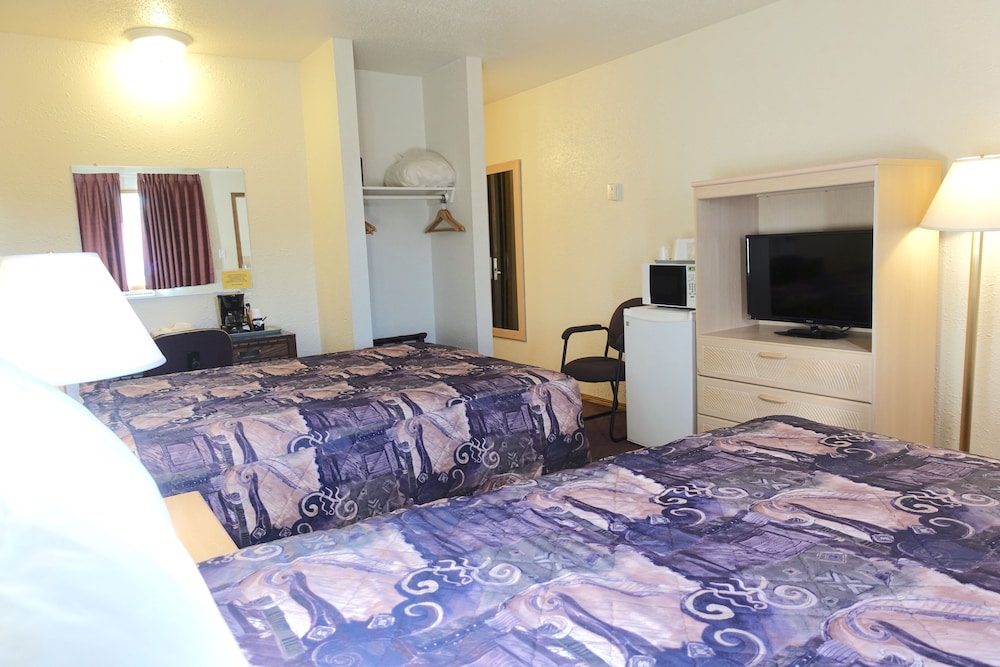 Standard Double Room, 2 Double Beds photo 3