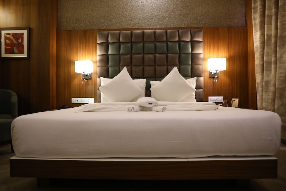 Honeymoon Suite, 1 Double Bed, Non Smoking photo 1