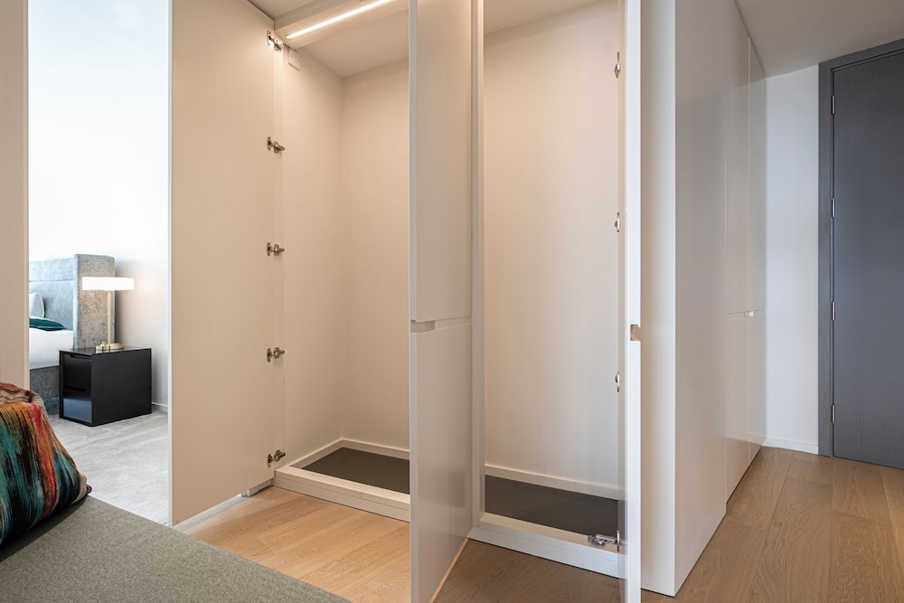 Deluxe Riverside Lejlighed Med Udsigt Over Byen, Billede 15