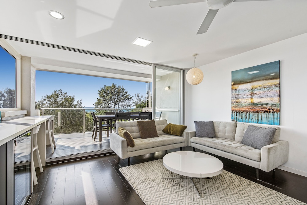 Deluxe Apartment, 1 Bedroom, Partial Ocean View