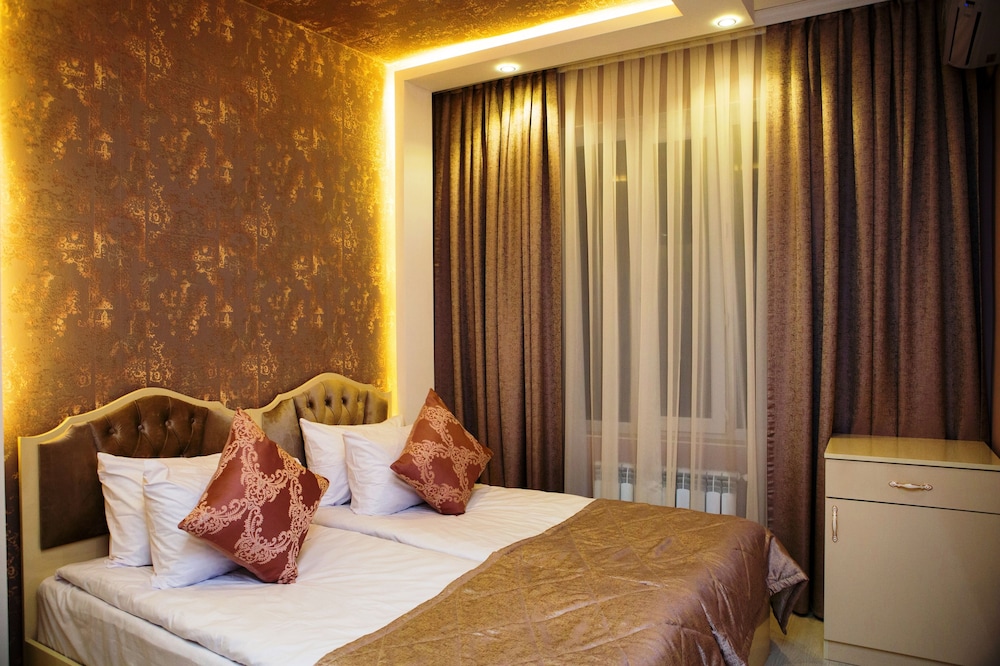 Standard Double or Twin Room - Photo 1