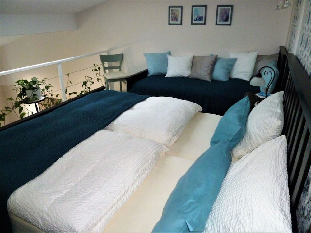 Apartment photo 1