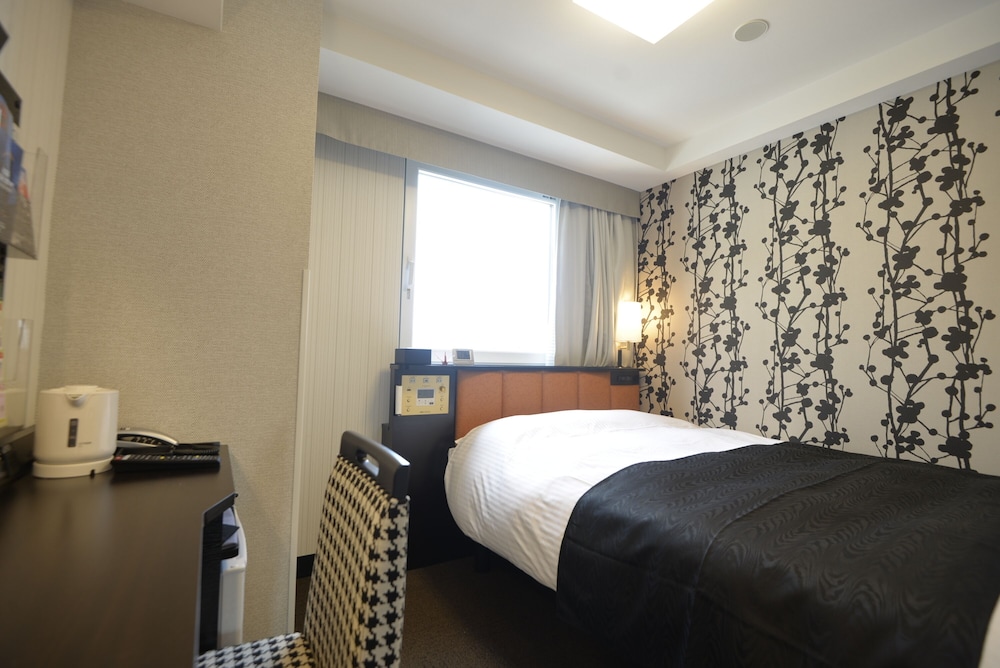 [East Wing] Double Room (non-smoking throughout the building) photo 1
