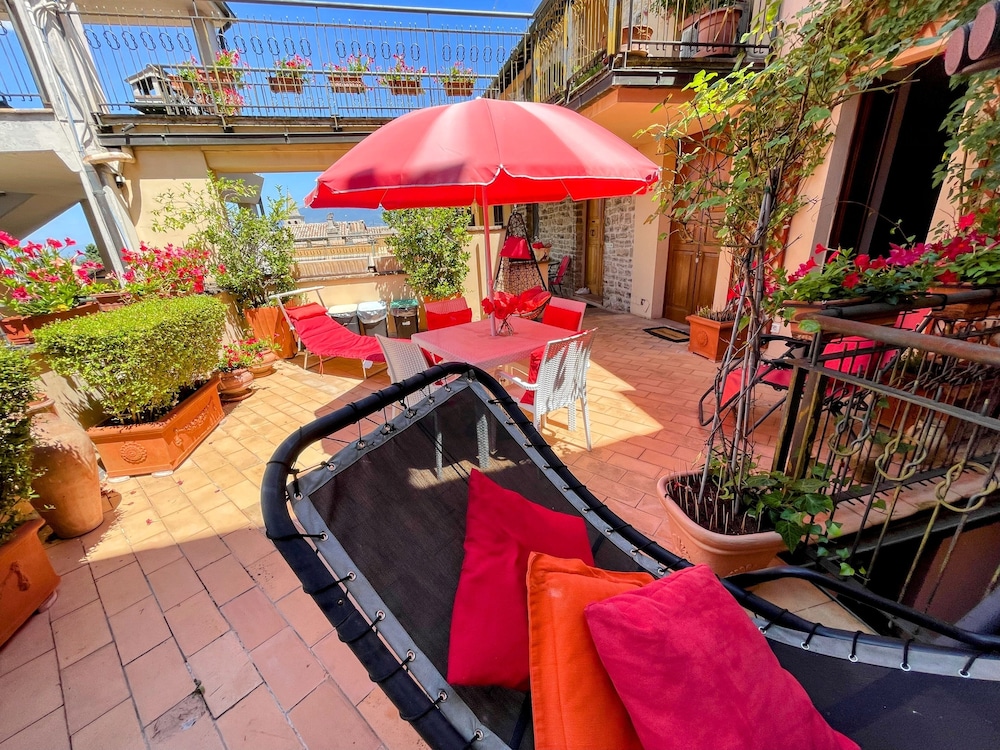 Apartment, 2 Bedrooms, Smoking, Balcony photo 2