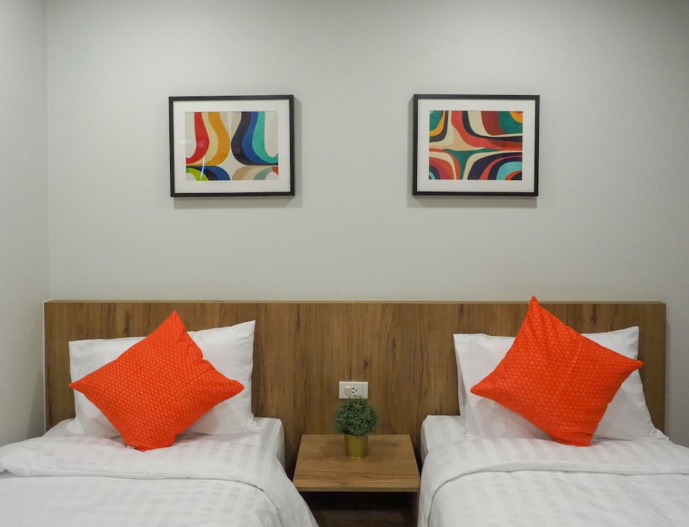 Standard Twin Room, Terrace, City View photo 2