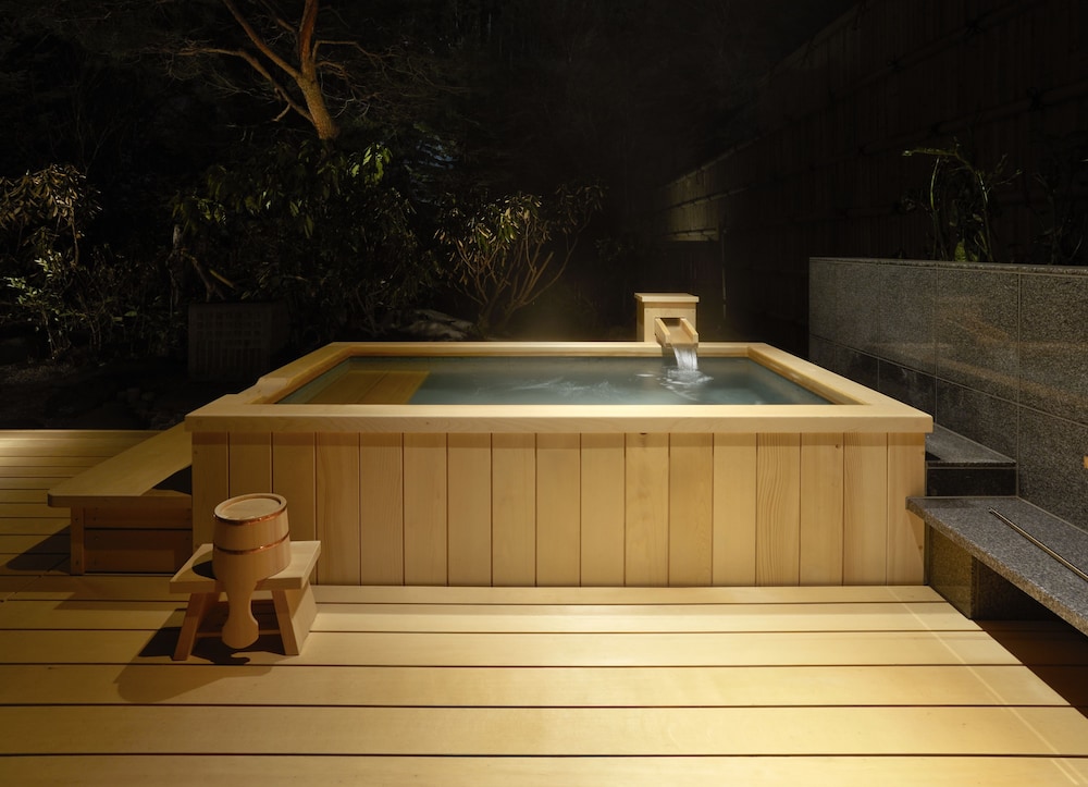 Japanese Suite  - Private Open Air Bath photo 2