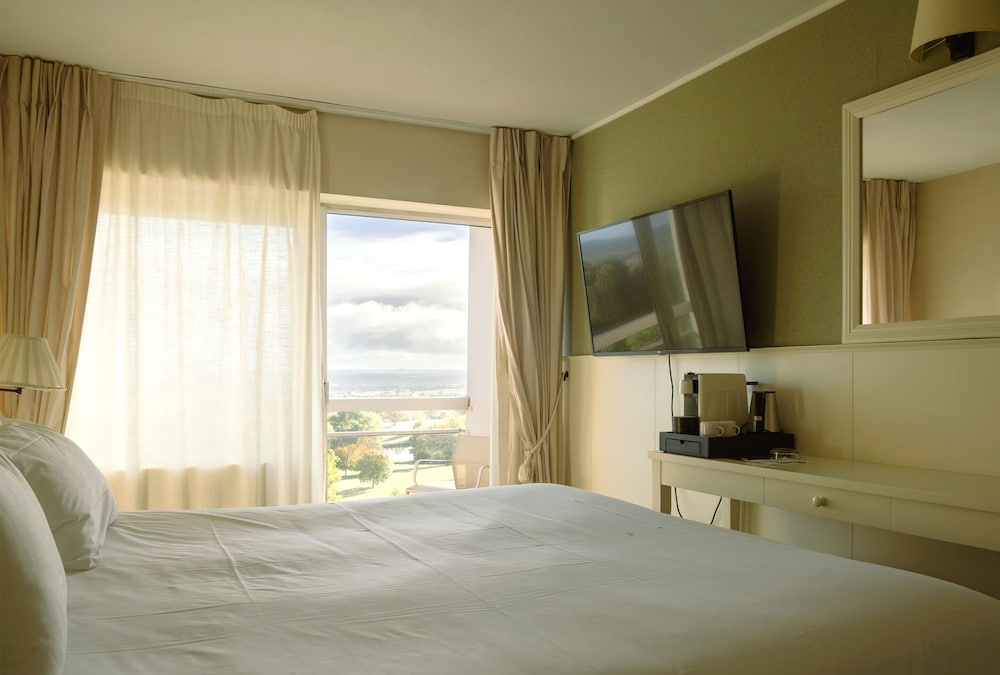 Standard Double Room Single Use photo 3