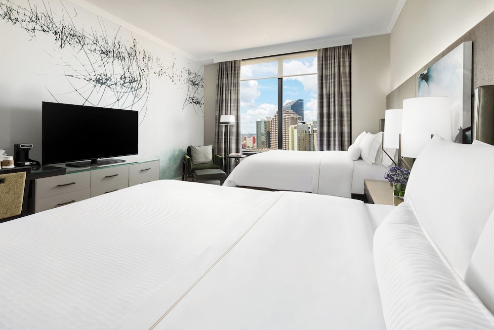 Superior Room, 2 Queen Beds, City View - Photo 5