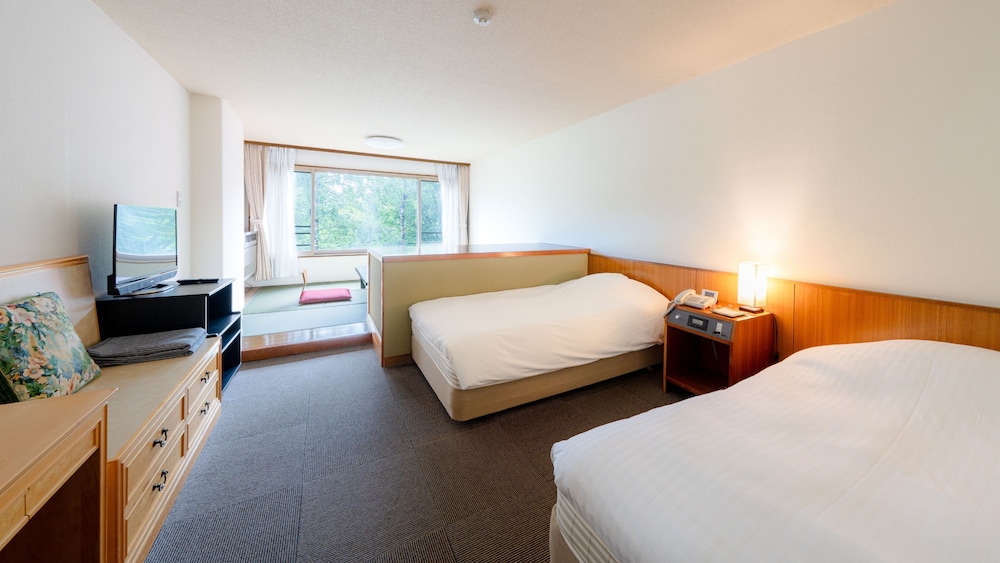 Japanese Western Room (Breakfast Included) photo 2