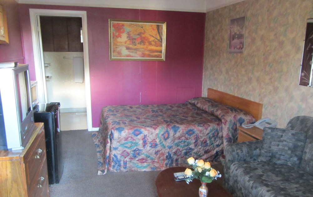 Standard Room, 1 Double Bed with Sofa bed, Smoking photo 2
