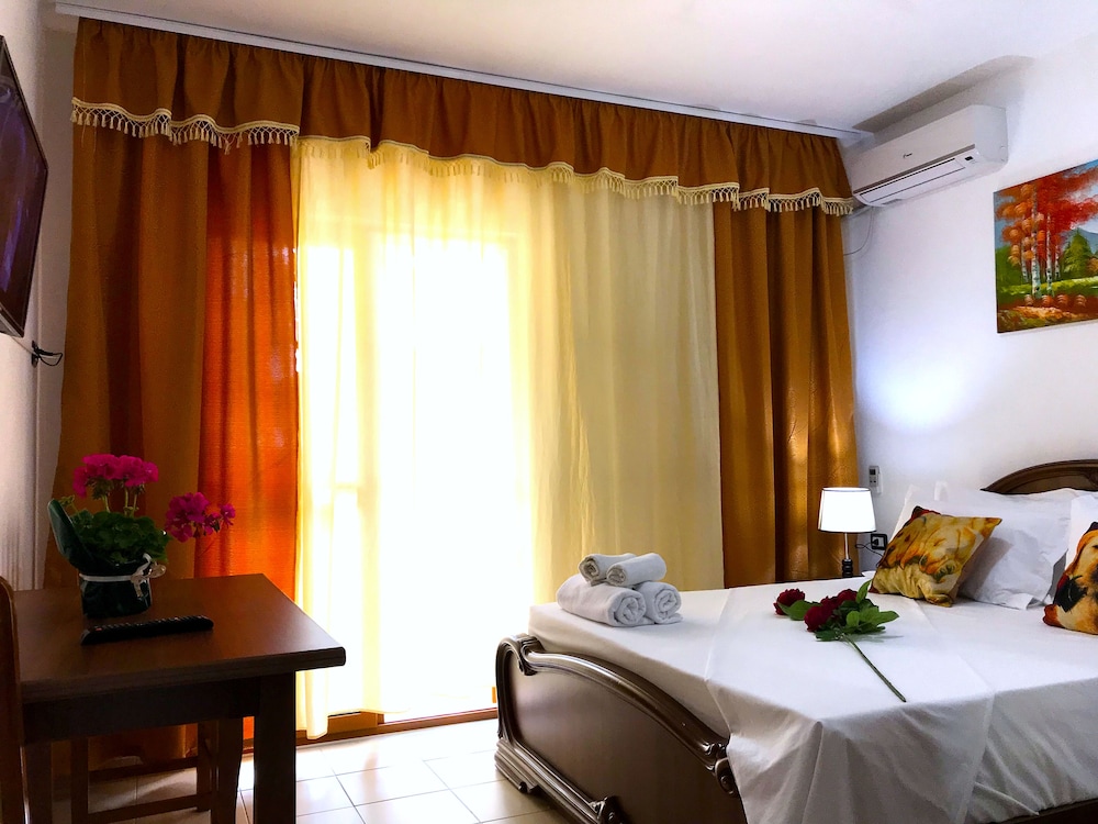 Double Room, Balcony