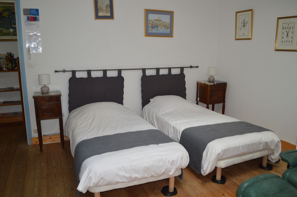 Double or Twin Room, 2 Twin Beds (1 Grande Champagne) photo 1
