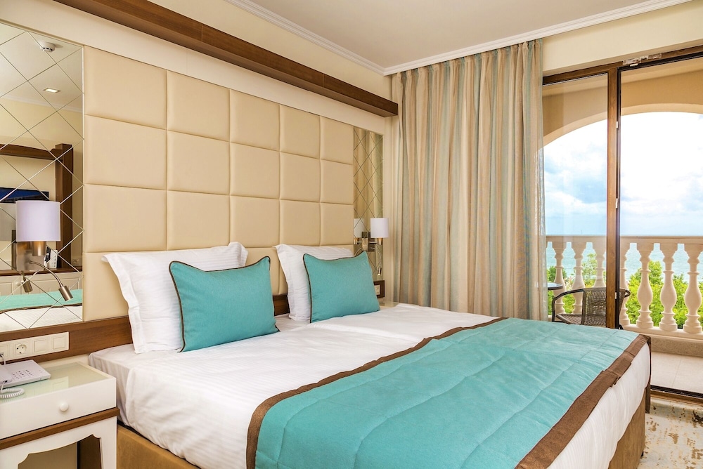 Deluxe Twin Side Sea View - Photo 4
