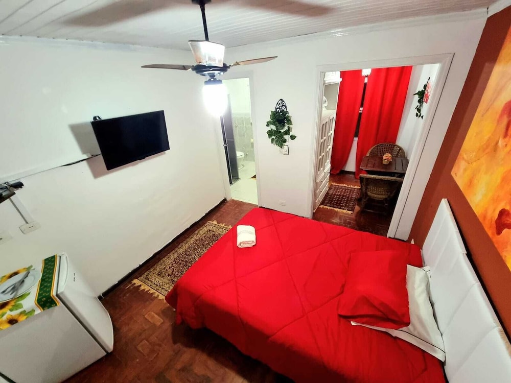 Cabana Red photo 3
