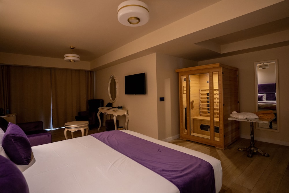 Luxury Room photo 2