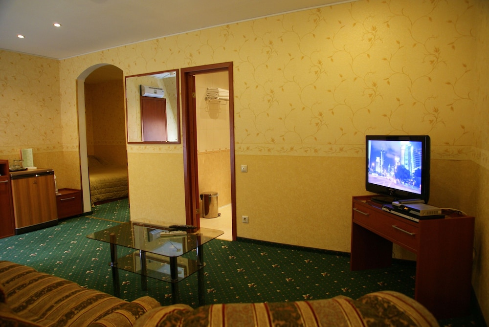 Suite, 1 Bedroom photo 2