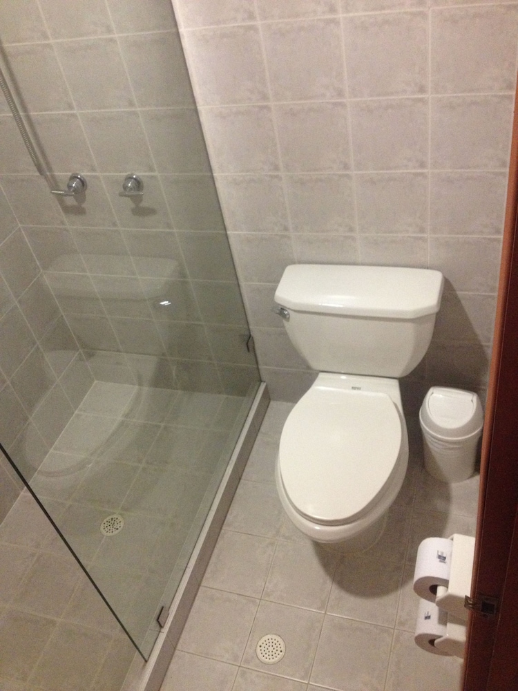 Basic Twin Room photo 2