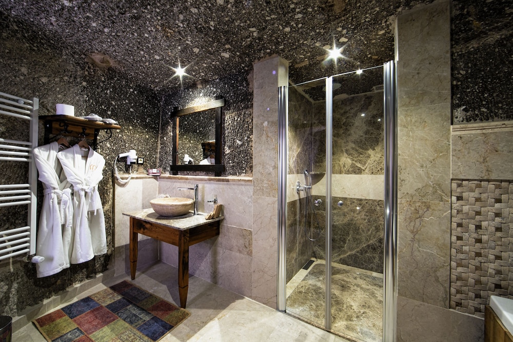 King Suite - Photo 4