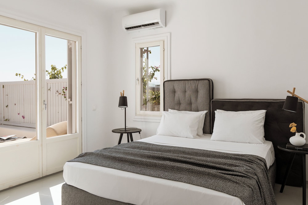 Signature Sea View Jacuzzi Villa - Photo 5