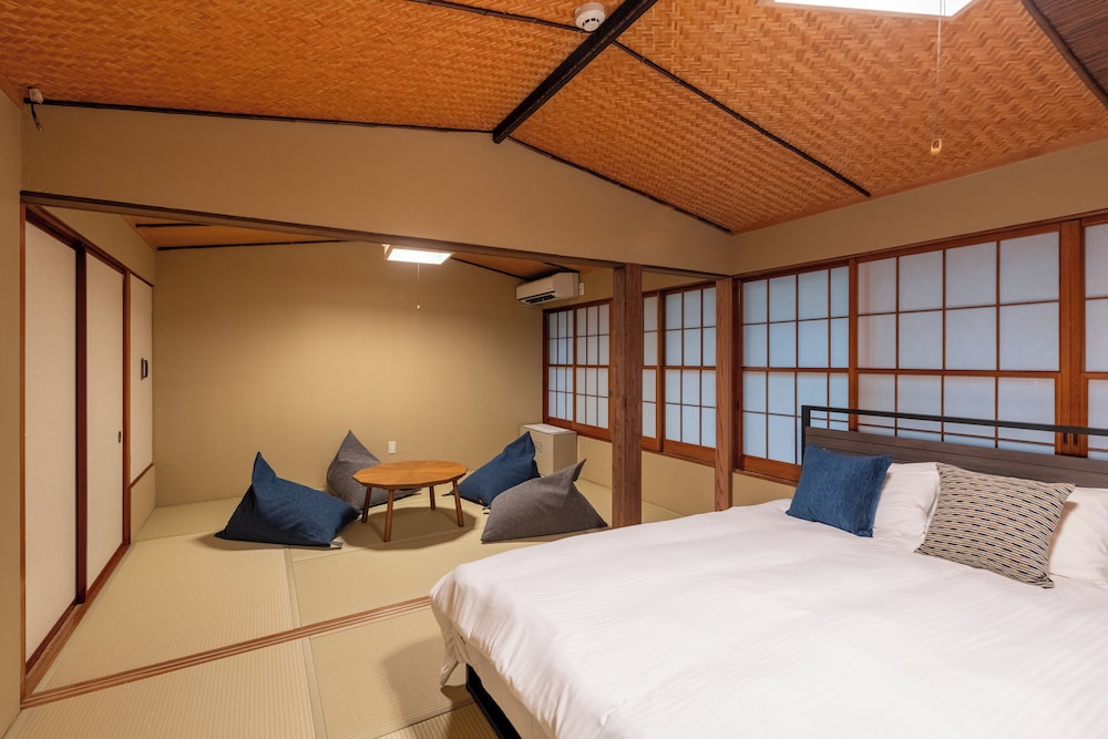 Sengen-no-ma" Family Room with Lake View photo 3
