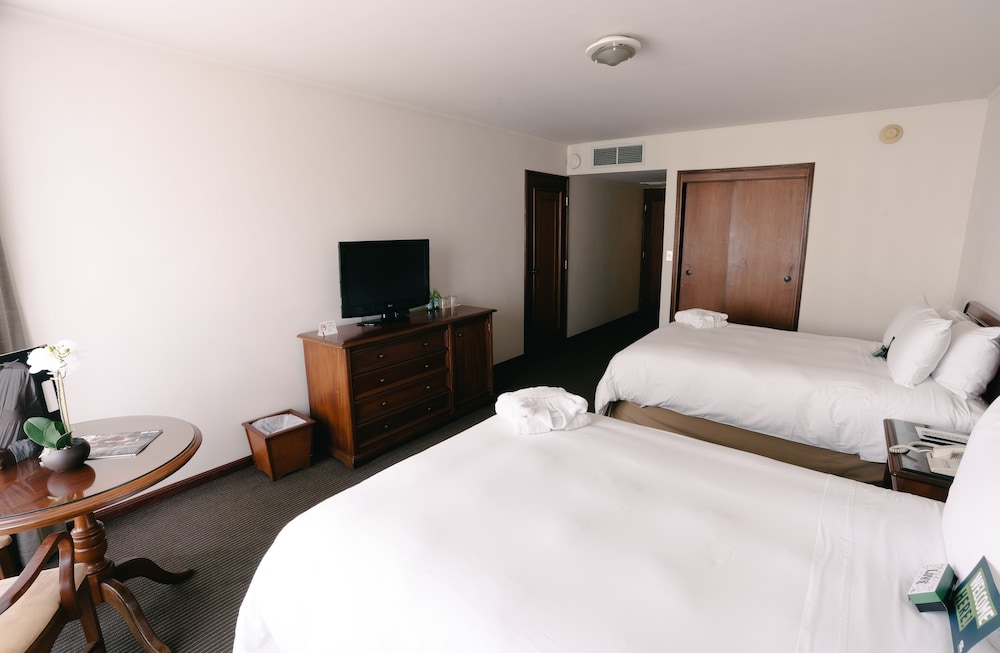 City Double Room - Photo 10